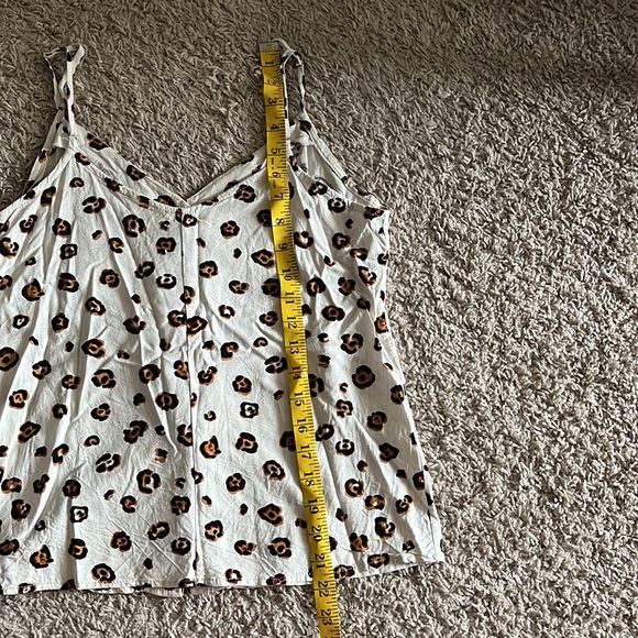 Leopard Print Tank Top - Picture 6 of 6